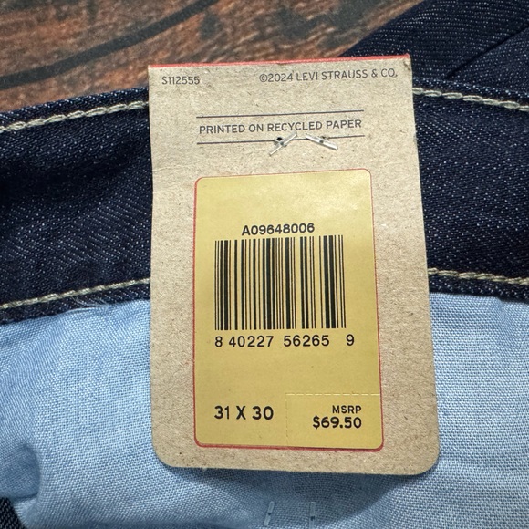 NWT LEVI’S Low Pro Straight Jean in Dark Wash 31 - Picture 11 of 11